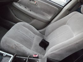 1998 TOYOTA CAMRY LE WHITE 2.2L AT Z18437
